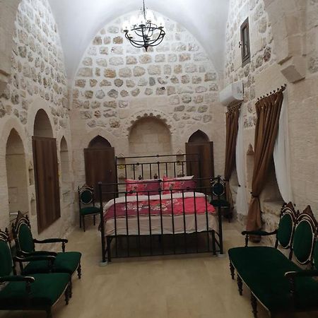 Mardin Tarihi Ulu Cami Yani, Tarihi Konak Esterno foto